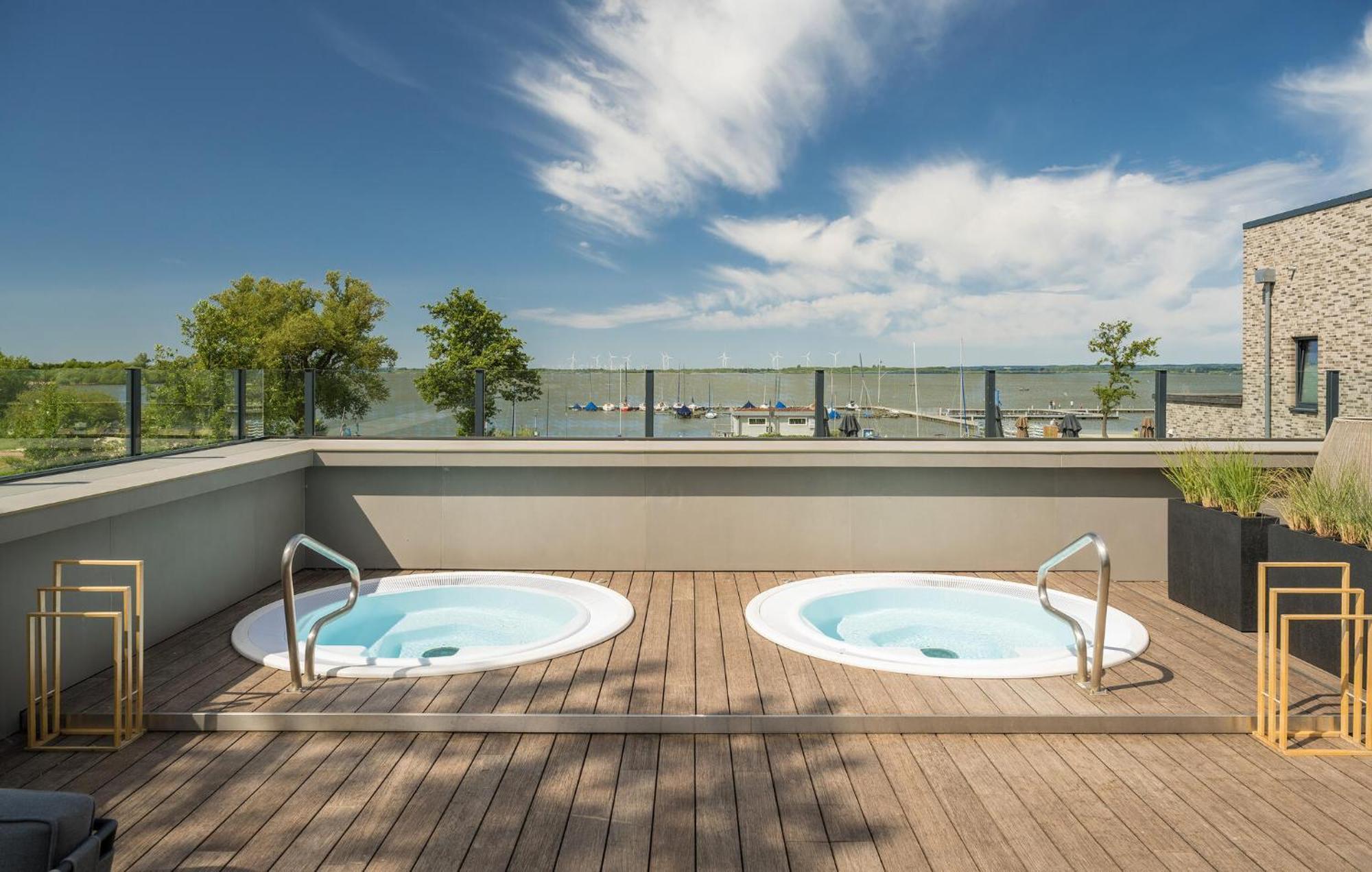 Awesome Apartment In Lembruch-Duemmer See Buitenkant foto